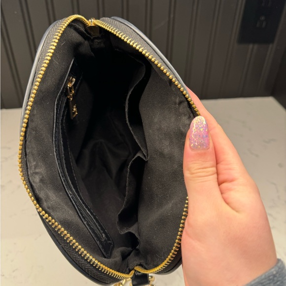 Badgley Mischka Black Purse with Faux-Gold Chain - Picture 3 of 5